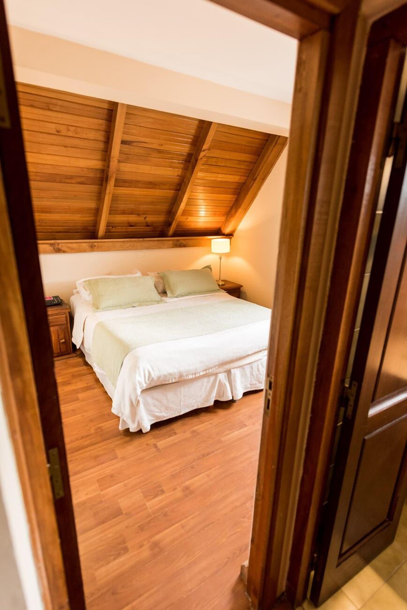 Tunqueley Hotel San Martín de los Andes Exteriör bild