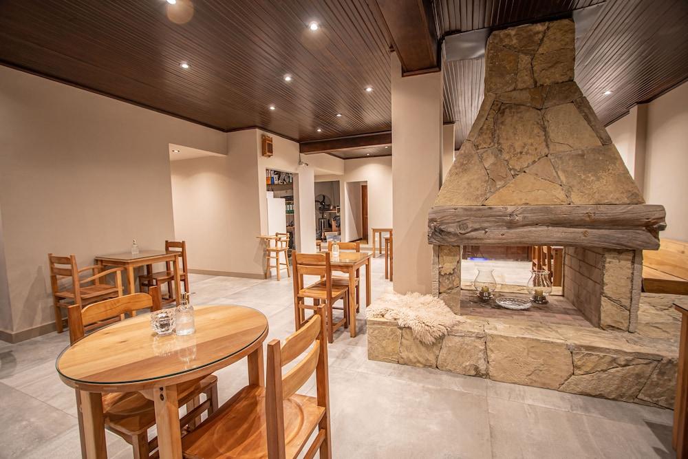 Tunqueley Hotel San Martín de los Andes Exteriör bild