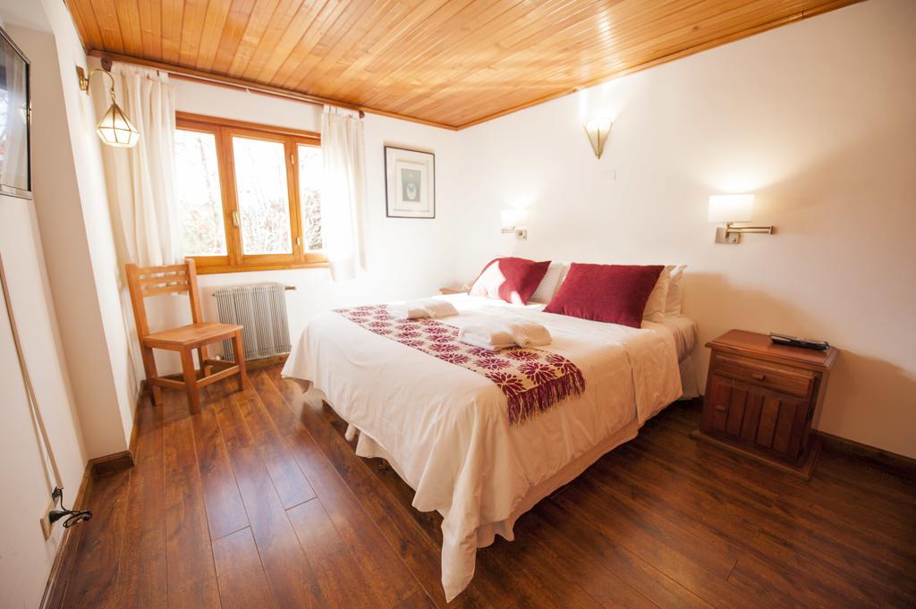 Tunqueley Hotel San Martín de los Andes Exteriör bild